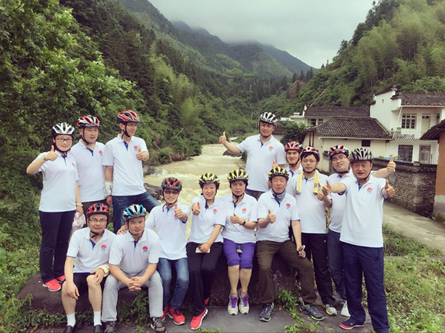 大申祥高管层相约徽州碧山村2